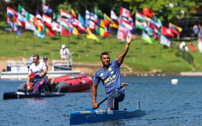 ISAQUIAS QUEIROZ. MUNDIAL DE CANOAGEM. CANADÁ.