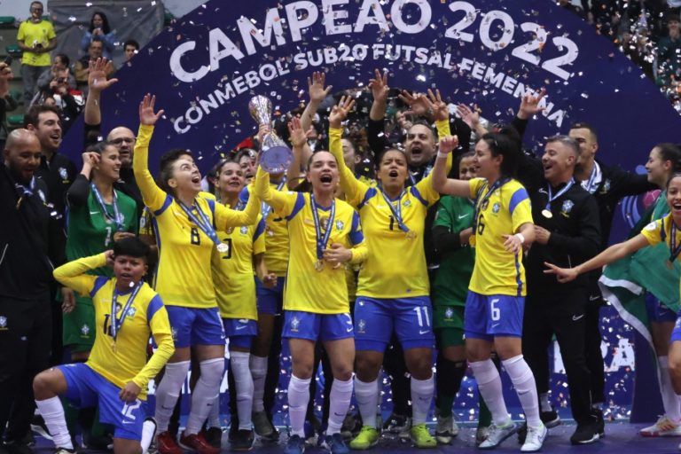 SUL-AMERICANO DE FUTSAL SUB-20 FEMININO. FINAL. JOGO ÚNICO. BRASIL. CAMPEÃO. COLÔMBIA. VICE-CAMPEÃ.