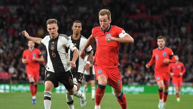 LIGA DAS NAÇÕES DA UEFA. UNIÃO DAS ASSOCIAÇÕES EUROPEIAS DE FUTEBOL. LIGA A. SEXTA RODADA. GRUPO 3. ALEMANHA. TERCEIRO LUGAR. 7 PONTOS. ELIMINADA. INGLATERRA. 3 PONTOS. REBAIXADA.