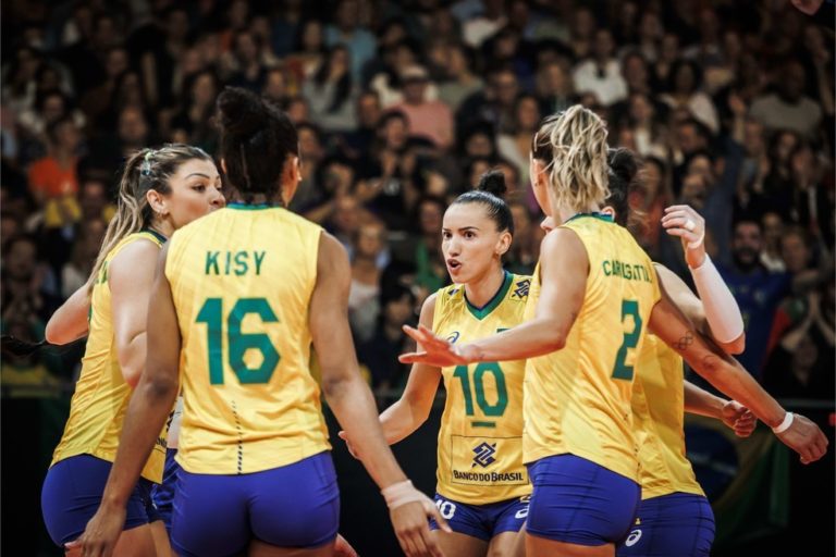 CAMPEONATO MUNDIAL DE VÔLEI FEMININO. QUARTAS DE FINAL. JOGO ÚNICO. PARTIDA ÚNICA. BRASIL. CLASSIFICADO. JAPÃO. ELIMINADO. SEMIFINAL. PARTIDA ÚNICA. JOGO ÚNICO. BRASIL. ITÁLIA.