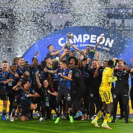 COPA SUL-AMERICANA DE 2022. FINAL. CÓRDOBA. ARGENTINA. JOGO ÚNICO. PARTIDA ÚNICA. INDEPENDIENTE DEL VALLE. EQUADOR. CAMPEÃO. BICAMPEÃO. 2019.2022. SÃO PAULO-SP. BRASIL. VICE-CAMPEÃO.