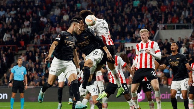 LIGA EUROPA. TEMPORADA 2022. 2023. FASE DE GRUPOS. GRUPO A. QUINTA RODADA. PSV EINDHOVEN. HOLANDA. ARSENAL. INGLATERRA.