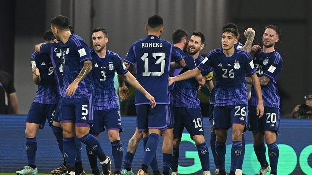 COPA DO MUNDO DE 2022. PRIMEIRA FASE. GRUPO C. TERCEIRA RODADA. ÚLTIMA RODADA. ARGENTINA. CLASSIFICADA. 6 PONTOS. PRIMEIRO COLOCADO. POLÔNIA. SEGUNDO COLOCADA. CLASSIFICADA. 1 VITÓRIA E 0 GOL DE SALDO. MÉXICO. TERCEIRO COLOCADO. ELIMINADO. 4 PONTOS. 1 VITÓRIA E -1 GOL DE SALDO. ARÁBIA SAUDITA. QUARTO COLOCADO. 3 PONTOS. ELIMINADO.