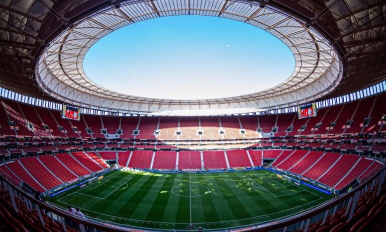 CLÁSSICO MINEIRO. TERCEIRO RODADA. 2023. MANÉ GARRINCHA. AMÉRICA-MG. CRUZEIRO-MG.