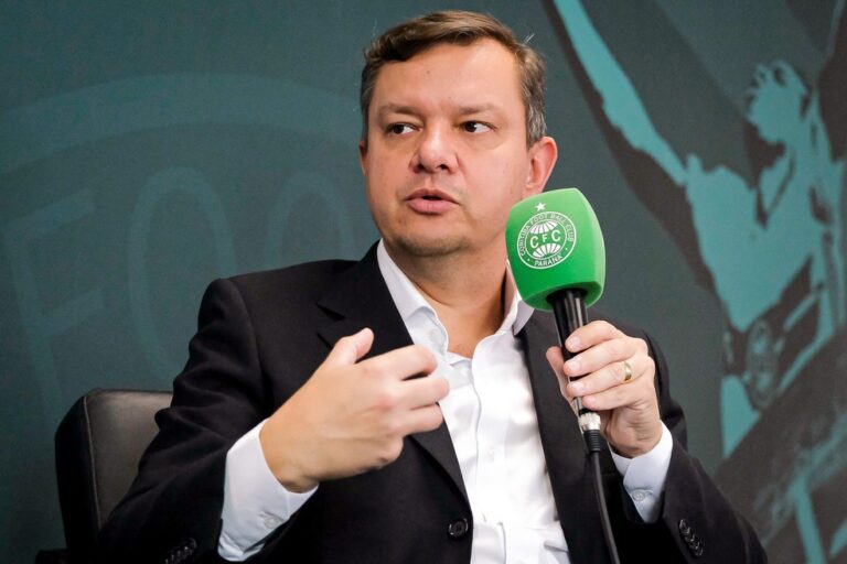 SAF. SOCIEDADE ANÔNIMA DO FUTEBOL. CORITIBA-PR. PRESIDENTE. GLENN STENGER.