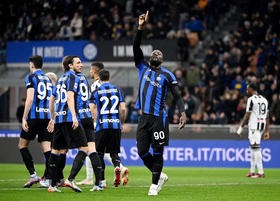 CAMPEONATO ITALIANO. TEMPORADA 2022.2023. PRIMEIRA FASE. VIGÉSIMA TERCEIRA RODADA. INTERNAZIONALE DE MILÃO. ITÁLIA. UDINESE. ITÁLIA. MONZA. ITÁLIA. MILAN. ITÁLIA.