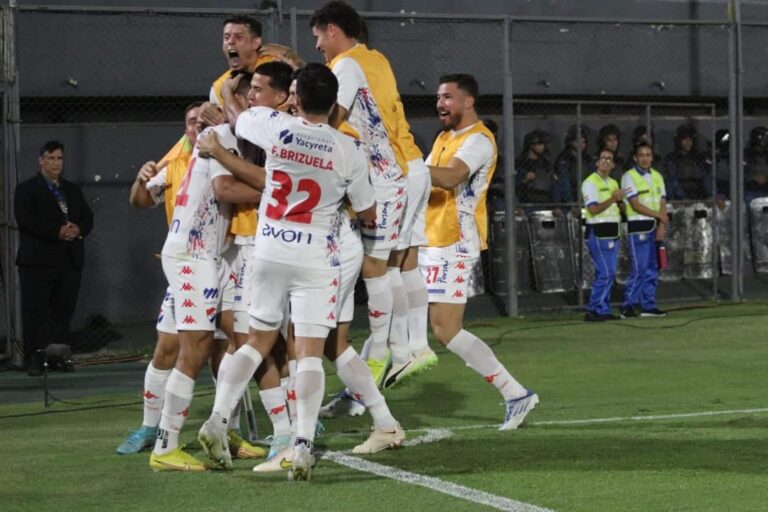 TAÇA LIBERTADORES DA AMÉRICA DE 2023. SEGUNDA FASE. JOGO DE IDA. PRIMEIRA PARTIDA. JOGO DE IDA. NACIONAL. PARAGUAI. SPORTING CRISTAL. PERU.