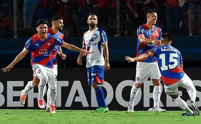TAÇA LIBERTADORES DA AMÉRICA DE 2023. TERCEIRA FASE. JOGO DE VOLTA. SEGUNDA PARTIDA. CERRO PORTEÑO. PARAGUAI. CLASSIFICADO. FORTALEZA-CE. ELIMINADO. CLASSIFICADO PARA A COPA SUL-AMERICANA DE 2023.