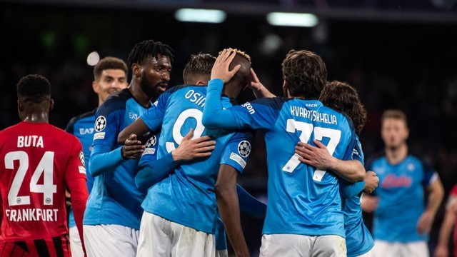 LIGA DOS CAMPEÕES DA EUROPA. TEMPORADA 2022. 2023. JOGO DE VOLTA.S EGUNDA PARTIDA. NAPOLI. ITÁLIA. ITÁLIA. CLASSIFICADO. EINTRANCHT FRANKFURT. ALEMANHA. ELIMINADO.