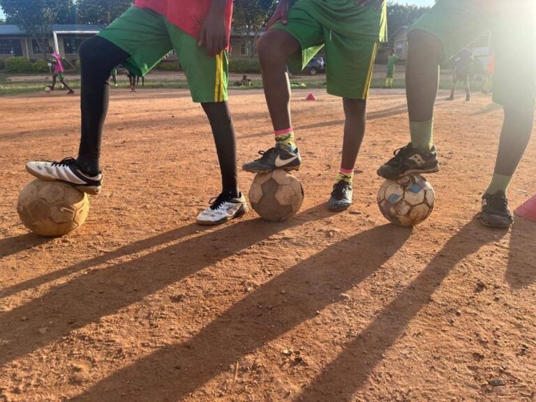RUANDA. FUTEBOL. RECONSTRUÇÃO.