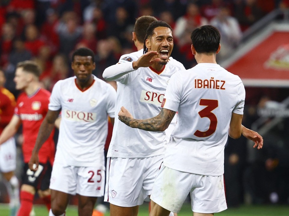 LIGA EUROPA. TEMPORADA 2022.2023. SEMIFINAL. JOGO DE VOLTA. SEGUNDA PARTIDA. ROMA. ITÁLIA. CLASSIFICADA. BAYER LEVERKUSEN. ALEMANHA. ELIMINADA. FINAL. JOGO ÚNICO. PUSKAS ARENA. BUDAPESTE. HUNGRIA. ROMA. ITÁLIA. SEVLLLA. ESPANHA.