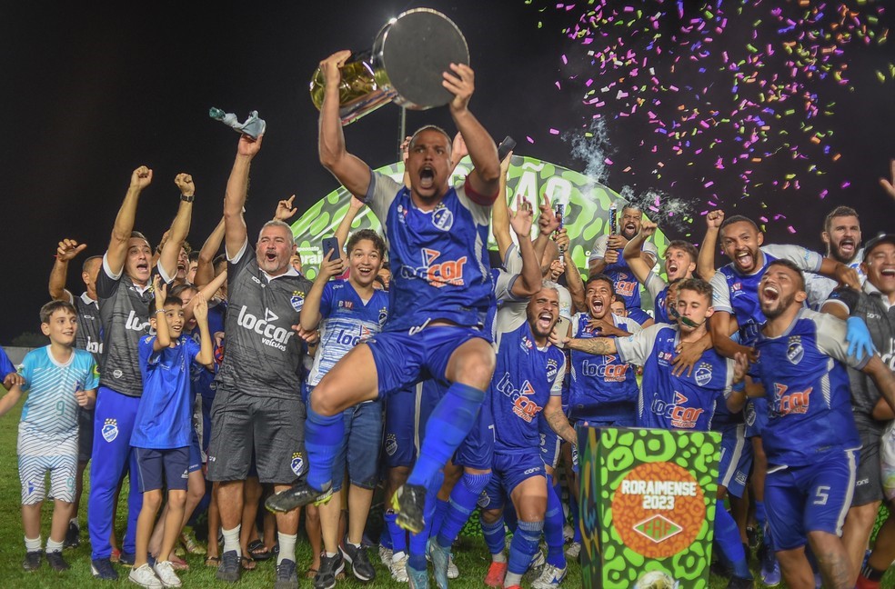 CAMPEONATO RORAIMENSE DE 2023. FINAL. SEGUNDO TURNO. PRIMEIRO TURNO. CAMPEÃO. SÃO RAIMUNDO-RR. OCTACAMPEÃO. 1977, 1992, 2004, 2005, 2012, 2014, 2016, 2017, 2018, 2019, 2020, 2021, 2022 e 2023. DÉCIMA QUARTA CPNQUISTA. RORAIMENSE.