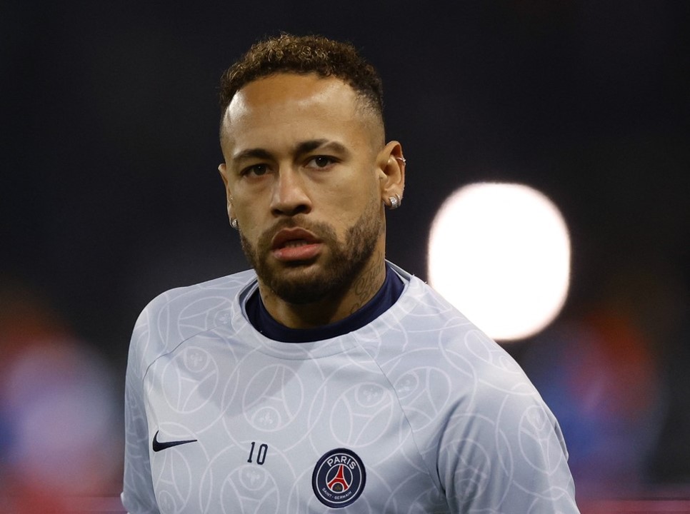 NEYMAR. MANCHESTER UNITER. INGLATERRA. PARIS SAINT-GERMAIN. FRANÇA.
