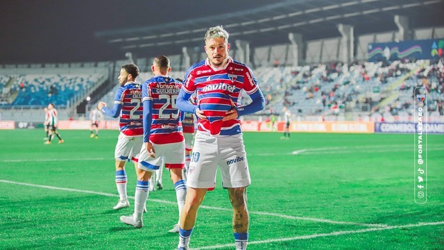 COPA SUL-AMERICANA DE 2023. FASE DE GRUPOS. GRUPO H. SEXTA RODADA. FORTALEZA-CE. BRASIL. PRIMEIRO COLOCADO. 15 PONTOS. CLASSIFICADO PARA AS OITAVAS DE COPA SUL-AMERICANA. SAN LORENZO. ARGENTINA. SEGUNDO LUGAR. 8 PONTOS. 2 VITÓRIAS E +1 GOL DE SALDO. CLASSIFICADO PARA A FASE ELIMINATÓRIA DA COPA SUL-AMERICANA. PALESTINO. CHILE. TECEIRO LUGAR. 8 PONTOS. 2 VITÓRIAS E 0 GOL DE SALDO. ELIMINADO. ESTUDIANTES DE MÉRIDA. VENEZUELA. ELIMINADO. 3 PONTOS. QUARTO LUGAR.