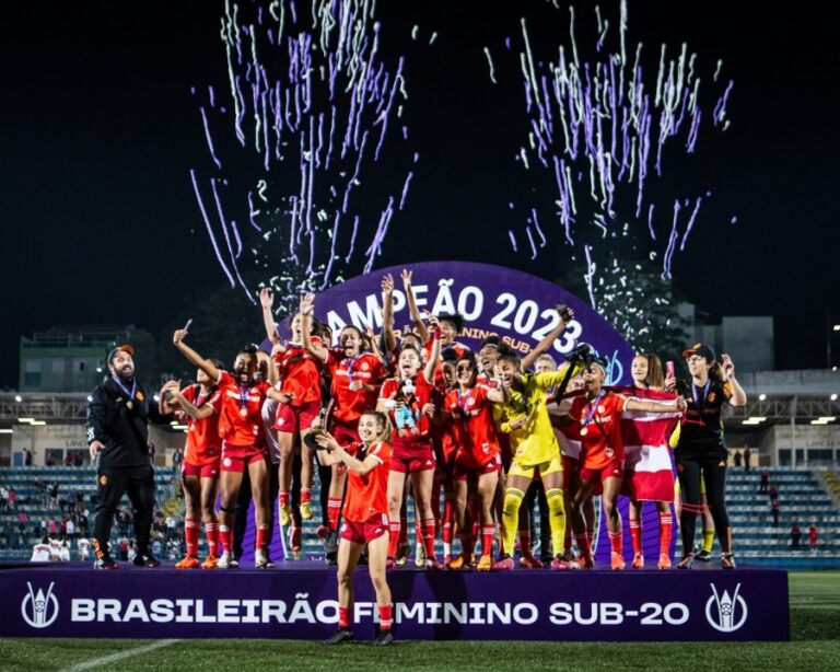 CAMPEONATO BRASILEIRO DE FUTEBOL FEMININO SUB-20 DE 2023. INTERNACIONAL-RS. CAMPEÃO.BICAMPEÃO. 2022. 2023. SÃO PAULO-SP. VICE-CAMPEÃO.
