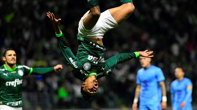 TAÇA LIBERTADORES DA AMÉRICA DE 2023. FASE DE GRUPOS. GRUPO C. SEXTA RODADA. PALMEIRAS-SP. BRASIL. PRIMEIRO COLOCADO. 15 PONTOS. CLASSIFICADO PARA AS OITAVAS DE FINAL. BOLÍVAR. BOLÍVIA. SEGUNDO LUGAR. 12 PONTOS. CLASSIFICADO PARA AS OITAVAS DE FINAL.BARCELONA DE GUAYAQUIL. EQUADOR. TERCEIRO LUGAR. 4 PONTOS. 1 VITÓRIA E -5 GOLS DE SALDO. CLASSIFICADO PARA OS PLAYOFFS DA COPA SUL-AMERICANA. CERRO PORTEÑO. PARAGUAU. QUARTO LUGAR. 4 PONTOS. 1 VITÓRIA E -9 GOLS DE SALDO. ELIMINADO.