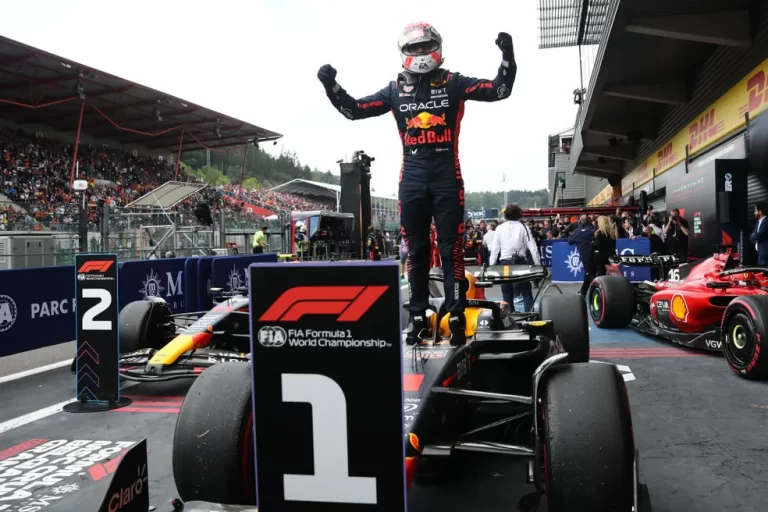MAX VESRTAPPEN. RBR. GRANDE PRÊMIO DA BÉLGICA. DÉCIMA SEGUNDA ETAPA.