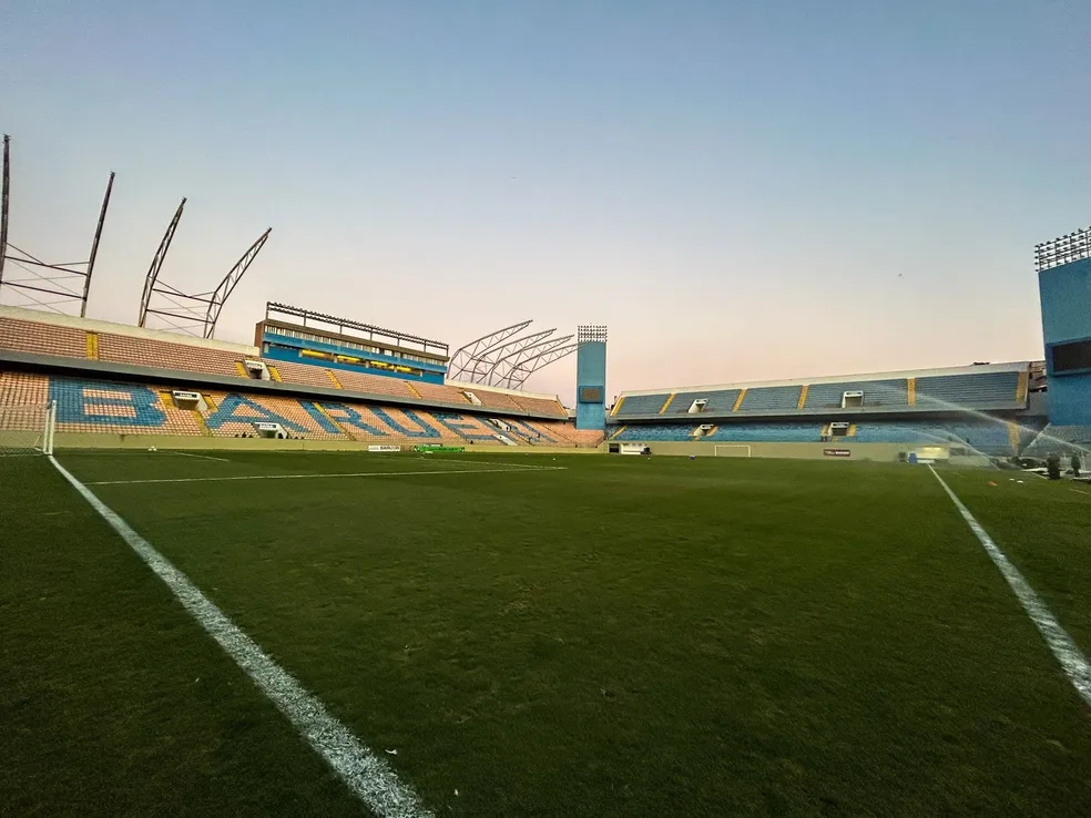 ARENA BARUERI. EMPRESA CREFISA. 35 ANOS.