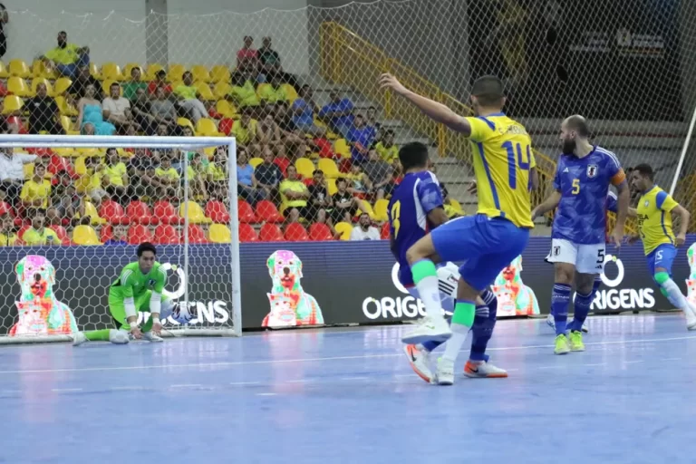 COPA DAS NAÇÕES DE FUTSAL. PRIMEIRA FASE. PRIMEIRA RODADA. BRASIL. JAPÃO. ARÁBIA SAUDITA. GRUPO A. GRUPO B. IRÃ. PARAGUAI. COLÔMBIA.