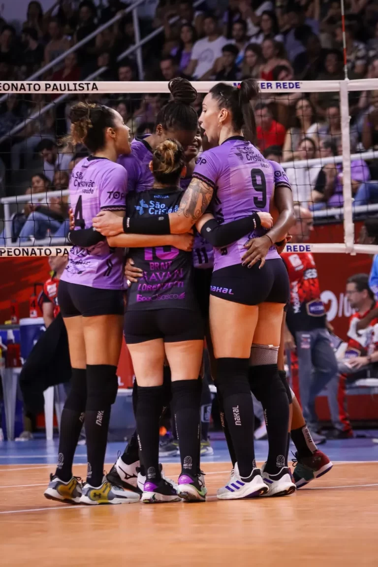 CAMPEONATO PAULISTA DE VÔLEI FEMININO. SEMIFINAL. SEGUNDO JOGO. JOGO DE VOLTA. OSASCO-SP. CLASSIFICADO. BARUERI-SP. ELIMINADO. SESI-BAURU.OU. PINHEIROS-SP.