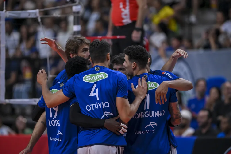 CAMPEONATO MINEIRO DE VÔLEI. FINAL. PARTID ÚNICA. JOGO ÚNICO. CRUZEIRO-MG. CAMPEÃO. DECIMA QUINTA VEZ. MINAS-MG. VICE-CAMPEÃO.