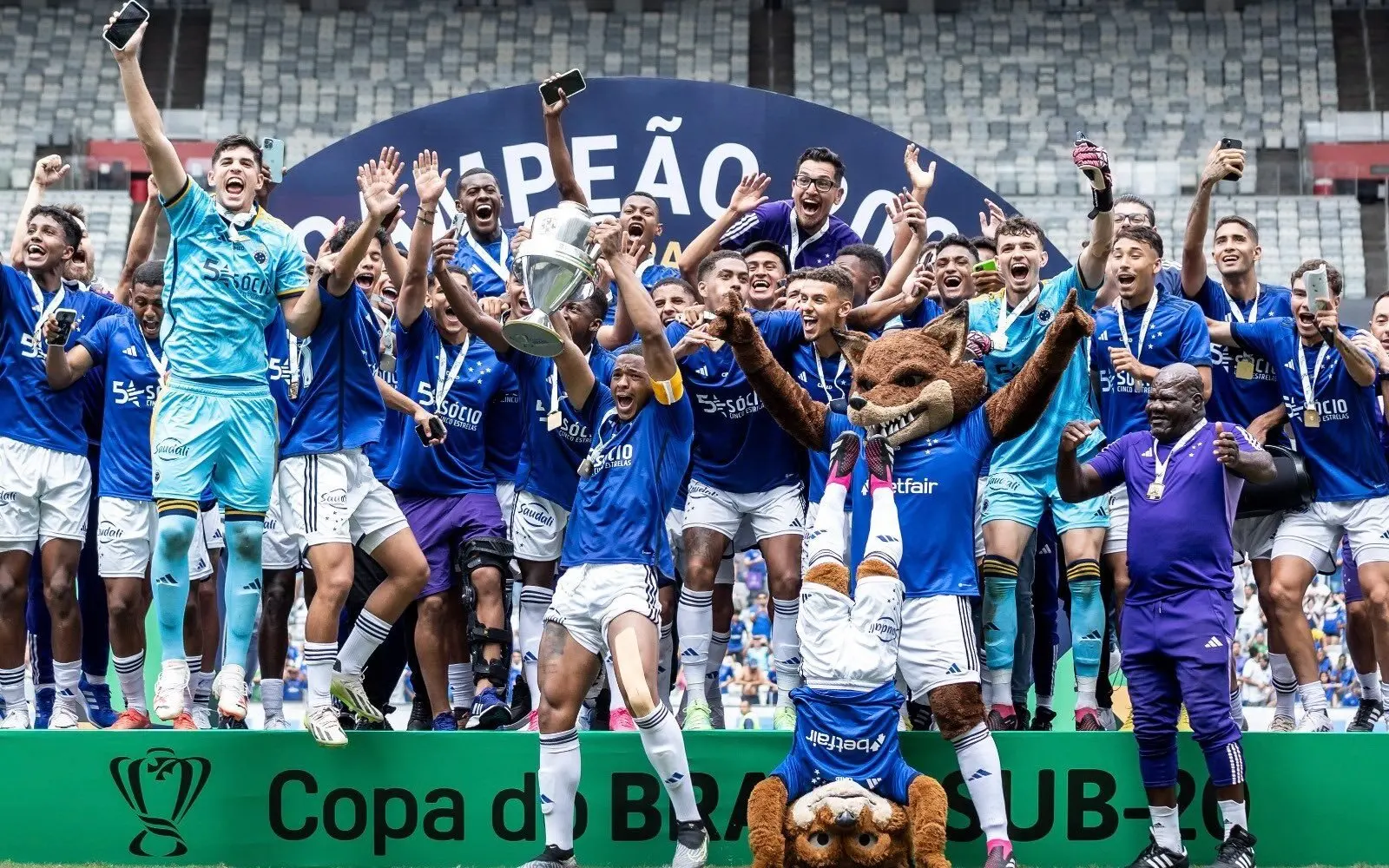 COPA DO BRASIL SUB-20 DE 2023. FINAL. JOGO ÚNICO. PARTIDA ÚNICA. CRUZEIRO-MG. CAMPEÃO. GRÊMIO-RS. VICE-CAMPEÃO.