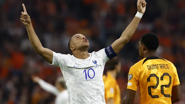 ELIMINATÓRIAS DA EUROCOPA DE 2024. PRIMEIRA FASE. FASE DE GRUPOS. GRUPO B. SÉTIMA RODADA. FRANÇA. CLASSIFICADA. HOLANDA.