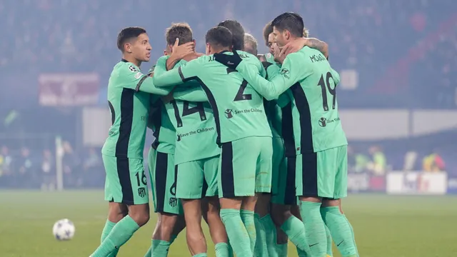 LIGA DOS CAMPEÕES DA EUROPA. TEMPORADA 2023.2024, CHAMPIONS LEAGUE. FASE DE GRUPOS. GRUPO E. QUINTA RODADA. ATLÉTICO DE MADRID. CLASSIFICADO PARA AS OITAVAS DE FINAL. FEYENOORD. HOLANDA. CLASSIFICADO PARA A LIGA EUROPA.