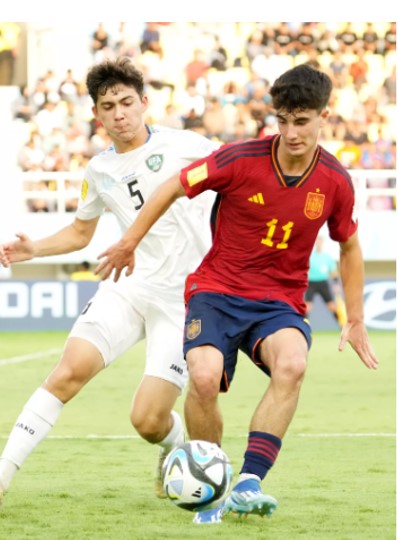 COPA DO MUNDOD E FUTEBOL SUB-17 DE 2023. PRIMEIRA FASE. TERCEIRA RODADA. GRUPO GRUPO B. ESPANHA. PRIMEIRO LUGAR. 7 PONTOS. CLASSIFICADO. MALI. SEGUNDO LUGAR. 6 PONTOS. CLASSIFICADO. UZBEQUISTÃO. TERCEIRO LUGAR. 4 PONTOS. CANADÁ. QUARTO LUGAR. 0 PONTO. ELIMINADO.