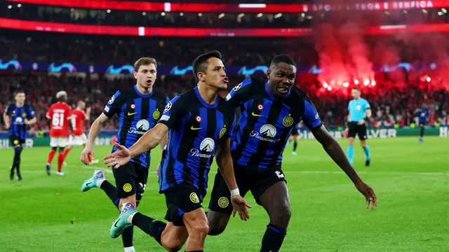 LIGA DOS CAMPEÕES DA EUROPA. TEMPORADA. 2023. 2024. INTERNAZIONALE DE MILÃO. ITÁLIA. CLASSIFICADO PARA AS OITAVAS DE FINAL. BENFICA. PORTUGAL. GRUPO D. QUINTA RODADA. FASE DE GRUPOS.