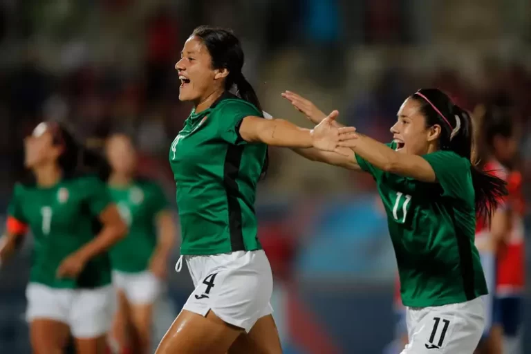 PAN AMERICANO DE 2023. FUTEBOL FEMININO. FINAL. JOGO ÚNICO. PARTIDA ÚNICA. MÉXICO. CAMPEÃO. MEDALHA DE OURO. CHILE. VICE-CAMPEÃO. MEDALHA DE PRATA.