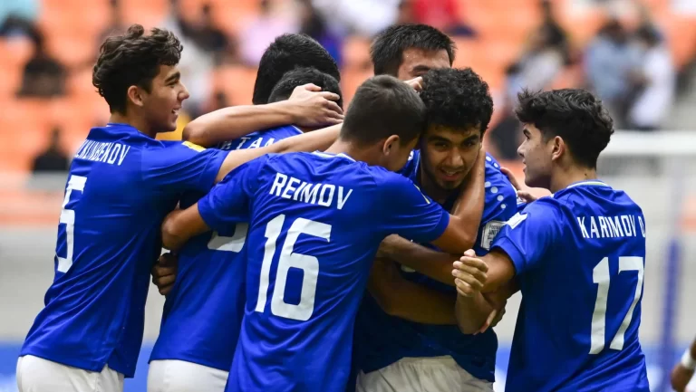COPA DO MUNDO DE FUTEBOL SUB-17 DE 2023. INDONÉSIA. OITAVAS DE FINAL. PARTIDA ÚNICA. JOGO ÚNICO. UZBEQUISTÃO. CLASSIFICADO. INGLATERRA. ELIMINADA.QUARTAS DE FINAL. PARTIDA ÚNICA. JOGO ÚNICO. UZBEQUISTÃO. CONTRA FRANÇA.