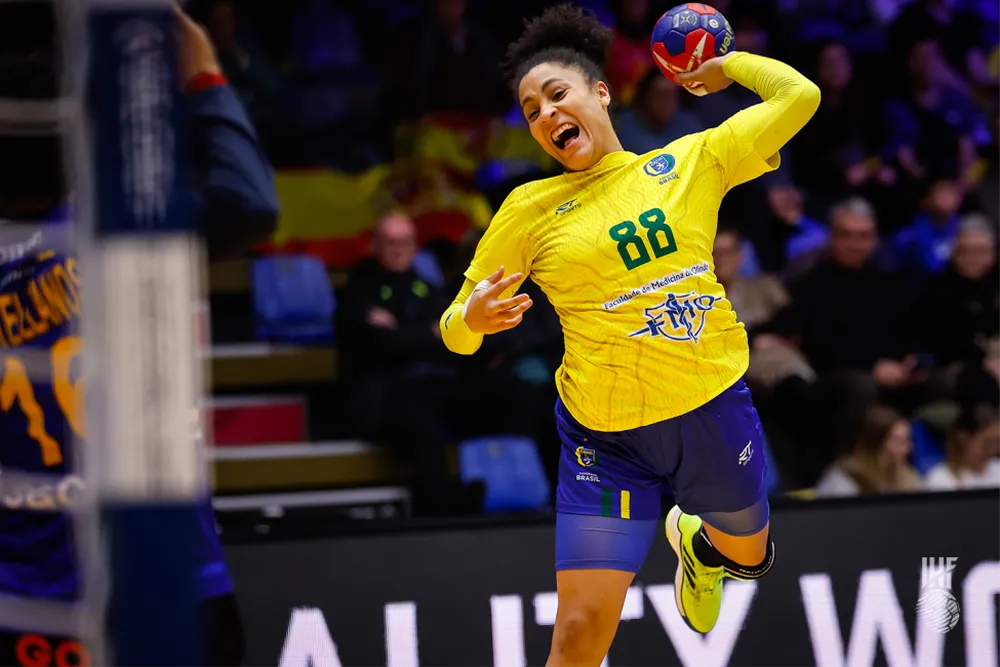 COPA DO MUNDO DE HANDEBOL FEMININO DE 2023. SEGUNDA FASE. SEGUNDA RODADA. BRASIL. ARGENTINA. GRUPO 4.