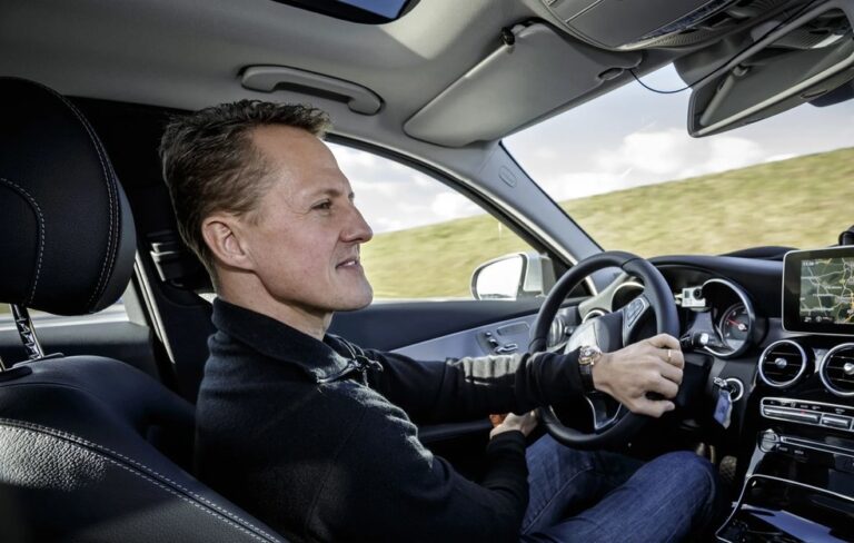 MICHAEL SCHUMACHER. ALEMANHA. EX-PILITO DE FÓRMULA 1. MERCEDES.