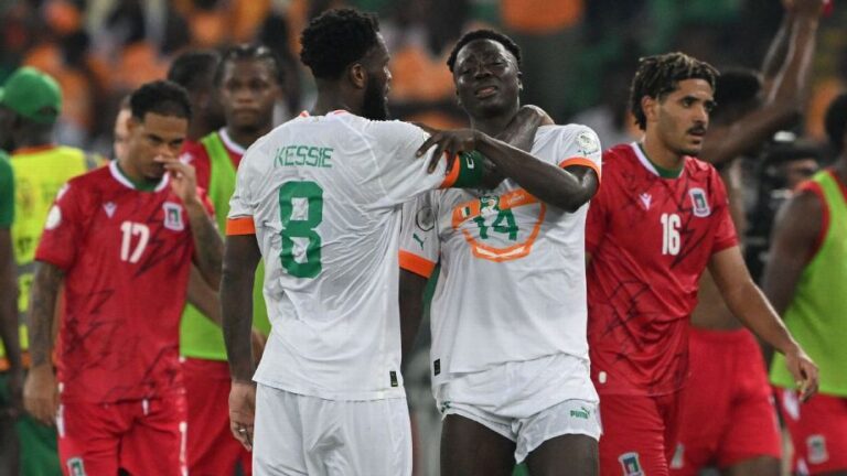 COPA AFRICANA DE NAÇÕES DE 2024. PRIMEIRA FASE. FASE DE GRUPOS. GRUPO A. TERCEIRA RODADA. CLASSIFICAÇÃO. GUINÉ EQUATORIAL. PRIEMIRO LUGAR. CLASSIFICADO. 7 PONTOS. 2 VITÓRIAS. +6 GOLS DE SALDO. NIGE´RIA. SEGUNDO LUGAR. CLASSIFICADA. 7 PONTOS. 2 VITÓRIAS. +2 GOLS DE SALDO. COSTA DO AMRFIM. TERCEIRO LUGAR. 3 PONTOS. ELIMINADO. GUINÉ-BISSAU. 0 PONTO. QUARTO LUGAR. ELIMINADO.