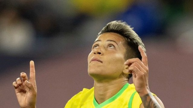 COPA OURO DA CONCACAF. CONFEDERAÇÃO DE FUTEBOL DA AMÉRICA DO NORTE. AMÉRICA CENTRAL E CARIBE. PRIMEIRA FASE. GRUPO B. BRASIL. PRIMEIRO LUGAR. 9 PONTOS. CLASSIFICADO. COLÔMBIA. SEGUNDO LUGAR. 6 PONTOS. CLASSIFICADO. PORTO RICO. TERCEIRO LUGAR. 3 PONTOS. PANAMÁ. QUARTO LUGAR. 0 PONTO.