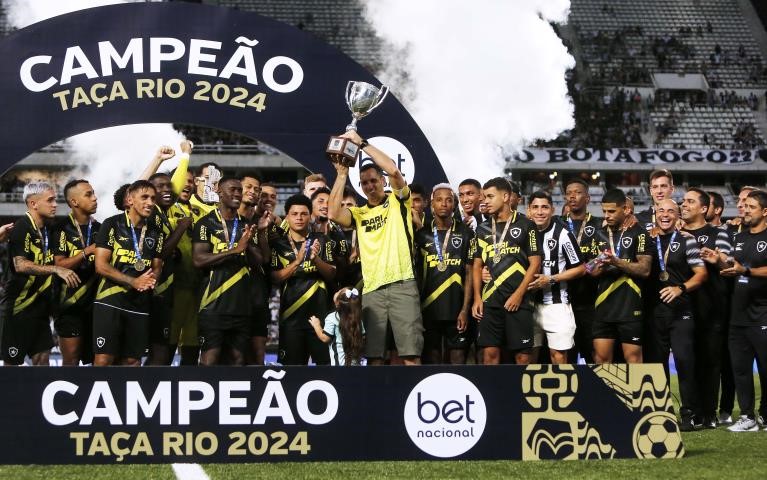 CAMPEONATO CARIOCA DE 2024. TAÇA RIO DE 2024. JOGO DE VOLTA. SEGUNDA PARTIDA. BOTAFOGO-RJ. BICAMPEÃO. 2023. 2024. BOAVISTA-RJ. VICE-CAMPEÃO. BOTAFOGO NOVE VEZES CAMPEÃO. ENEACAMPEÃO. 1989. 1997. 2007. 2008. 2010. 2012. 2013. 2023. 2024.
