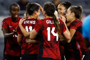 COPA OURO DE FUTEBOL FEMINIINO DA CONCACAF. CONFEDERAÇÃO DE FUTEBOL DA AMÉRICA DO NORTE. AMÉRICA CENTRAL E DO CARIBE. QUARTAS DE FINAL. JOGO ÚNICO. PARTIDA ÚNICA. CANADÁ. CLASSIFICADO. COSTA RICA. ELIMINADA. SEMIFINAL. JOGO ÚNICO. PARTIDA ÚNICA. CANADÁ. CONTRA. ESTADOS UNIDOS OU COLÔMBIA.