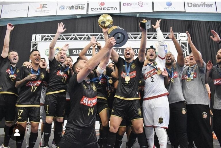 SUPERCOPA DO BRASIL DE FUTSAL. SOROCABA-SP. CAMPEÃO. TRICAMPEÃO. 2018.2021.2024.