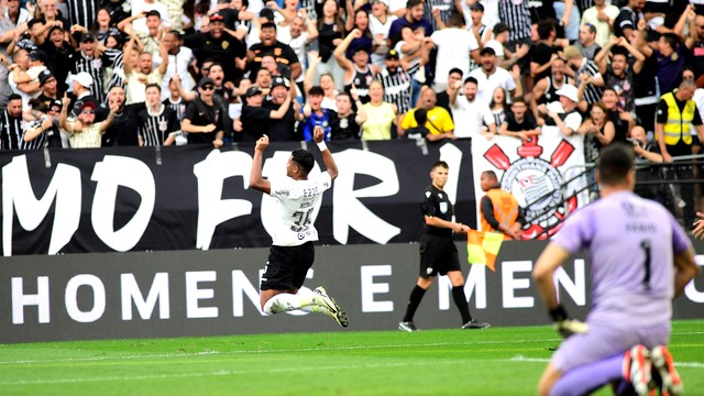 CAMPEONATO BRASILEIRO DA SÉRIE A DE 2024. PRIMEIRA FASE. QUARTA RODADA. CORINTHIANS-SP. FLUMINENSE-RJ.
