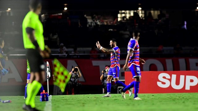 CAMPEONATO BRASILEIRO DA SÉRIE A DE 2024. PRIMEIRA FASE. PRIMEIRA RODADA. FORTALEZA-CE. SÃO PAULO-SP.