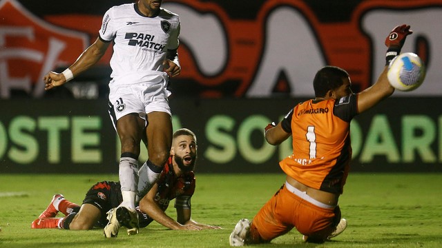 COPA DO BRASIL DE 2024. TERCEIRA FASE. JOGO DE VOLTA. SEGUNDA PARTIDA. BOTAFOGO-RJ. CLASSIFICADO. VITÓRIA-BA. ELIMINADO.