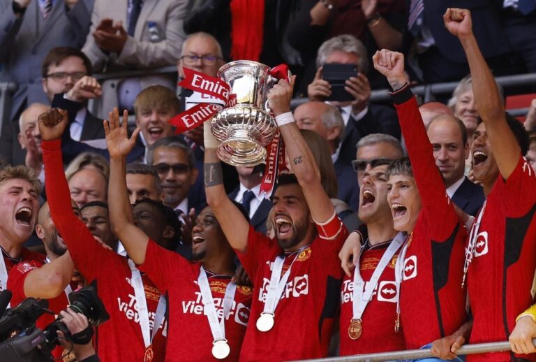 COPA DA INGLATERRA. TEMPORADA 2024. FINAL. JOGO ÚNICO. PARTIDA ÚNICA. MANCHESTERUNITED. INGLATERRA. CAMPEÃO. DÉCIMA TERCEIRA VEZ. 1909. 1948. 1963. 1977. 1983. 1985. 1990. 1994. 1996. 1999. 2004. 2016. 2024. MANCHESTER CITY. INGLATERRA. VICE-CAMPEÃO.