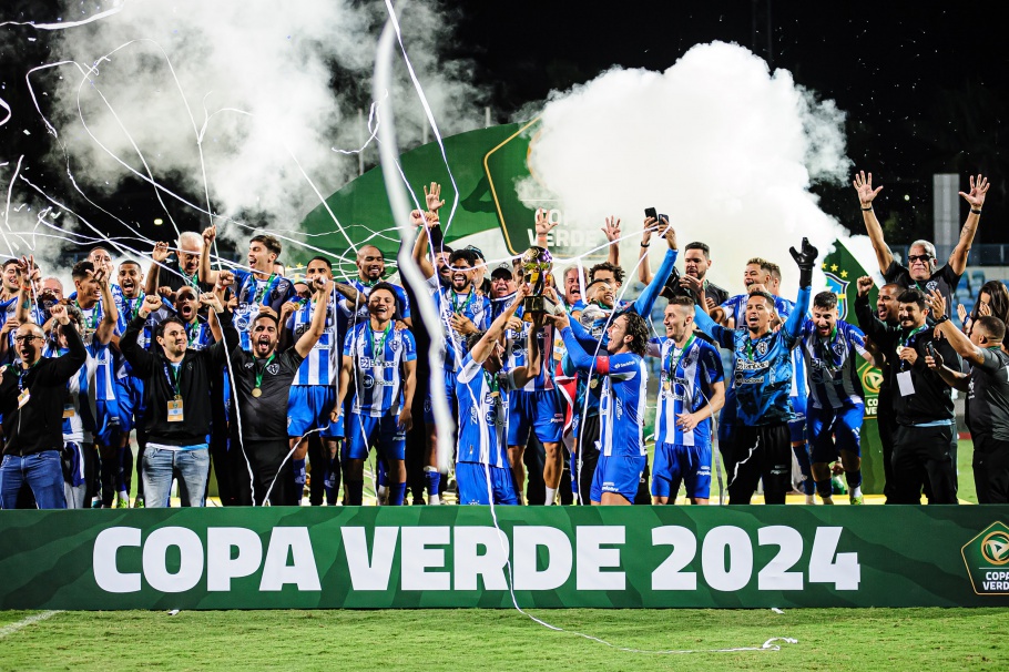 COPA VERDE DE 2024. FINAL. JOGO DE VOLTA. SEGUNDA PARTIDA. PAYSANDU-PA. CAMPEÃO. 2016. 2018. 2022. 2024. VIL NOVA-GO. VICE-CAMPEÃO.