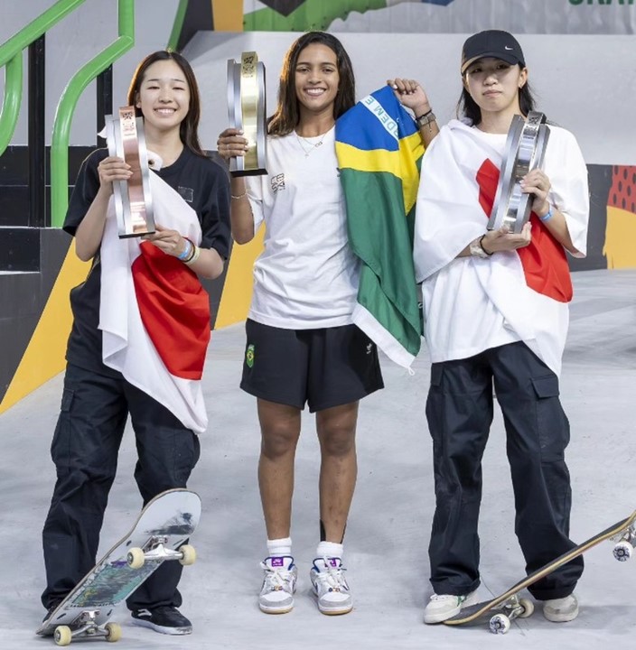 ETAPA DA CHINA. RAYSSA LEAL. PRIMEIRO LUGAR. SKATE. PRÉ-OLÍMPICO.