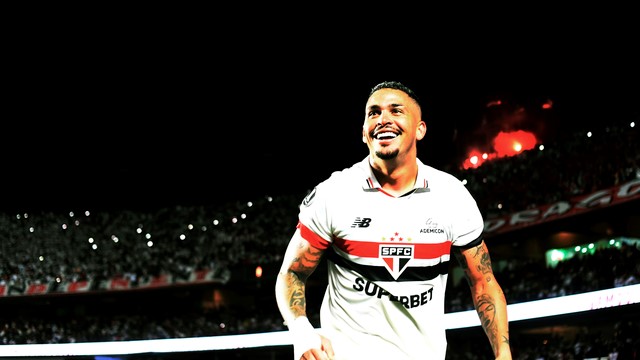 TAÇA LIBERTADORES DA AMÉRICA DE 2024. FASE DE GRUPOS. GRUPO B. SEXTA RODADA. SÃO PAULO-SP. PRIMEIRO LUGAR. 13 PONTOS. 4 VITÓRIAS. +7 GOLS DE SALDO. CLASSIFICADO PARA AS OITAVAS DE FINAL. TALLERES. AGEBTINA. SEGUNDO LUGAR. 13 PONTOS. 4 VITÓRIAS. +4 GOLS DE SALDO. CLASSIFICADO PARA AS OITAVAS DE FINAL. BARCELONA DE GUAYAQUIL. EQUADOR. TERCEIRO LUGAR. 6 PONTOS. CLASSIFICADO PARA OS PLAYOFFS DA COPA SUL-AMERICANA DE 2024. COBRESAL. CHILE. 1 PONTO. ELIMINADO. QUARTO LUGAR.