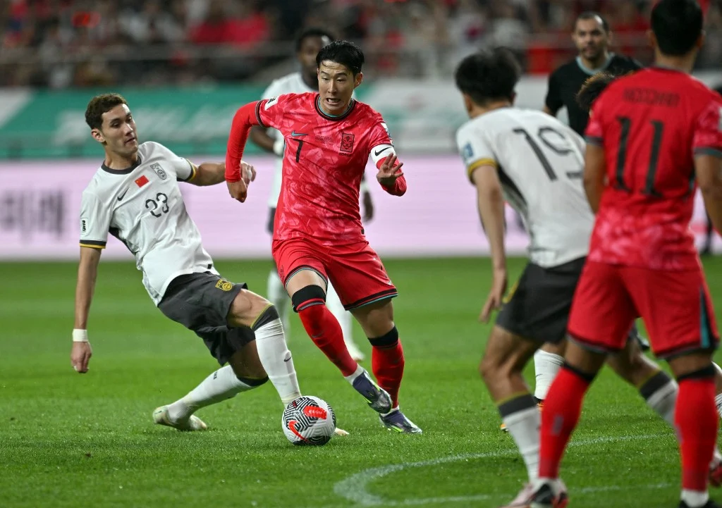 ELIMINATÓRIAS ASIÁTICAS DE FUTEBOL. COPA DO MUNDO DE 2026. SEGUNDA FASE. SEXTA RODADA. GRUPO C. COREIA DO SUL. CHINA.