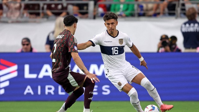 COPA AMÉRICA DE 2024. PRIMEIRA FASE. TERCEIRA RODADA. GRUPO B. EQUADOR. MÉXICO. CLASSIFICAÇÃO FINAL DO GRUPO B. VENEZUELA. PRIMEIRO LUGAR. 9 PONTOS. CLASSIFICADA. EQUADOR. SEGUNDO LUGAR. 4 PONTOS. 1 VITÓRIA. +1 GOL DE SALDO. CLASSIFICADO. MÉXICO. ETCREIRO LUGAR. 4 PONTOS.1 VITÓRIA. 0 GOL DE SALDO. ELIMINADO. JAMAICA. QUARTO LUGAR. 0 PONTOS. ELIMINADA. GLENDALE. CIDADE DOS ESTADOS UNIDOS. QUARTAS DE FINAL. QUINTA-FEIRA. 4 DE JULHO DE 2024. 22 HORAS. HORÁRIO DE BRASILIA. ARGENTINA. CONTRA. EQUADOR. HOUSTON. CIDADE DOS ESTADOS UNIDOS. SEXTA-FEIRA. 5 DE JULHO DE 2024. 22 HORAS. HORÁRIO DE BRASILIA. VENEZUELA. CONTRA. CANADÁ. DALLAS. CIDADE DOS ESTADOS UNIDOS.