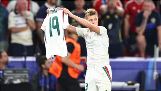EUROCOPA DE 2024. PRIMEIRA FASE. TERCEIRA RODADA. GRUPO A. STUTTGART. CIDADE DA ALEMANHA. CLASSIFICAÇÃO FINAL. ALEMANHA. PRIMEIRO LUGAR. 7 PONTOS. CLASSIFICADA. SUÍÇA. SEGUNDO LUGAR. CLASSIFICADA. 5 PONTOS. HUNGRIA. 3 PONTOS. TERCEIRO LUGAR. PODE SE CLASSIFICAR. ESCÓCIA. 1 PONTO. ELIMINADA. QUARTO LUGAR.