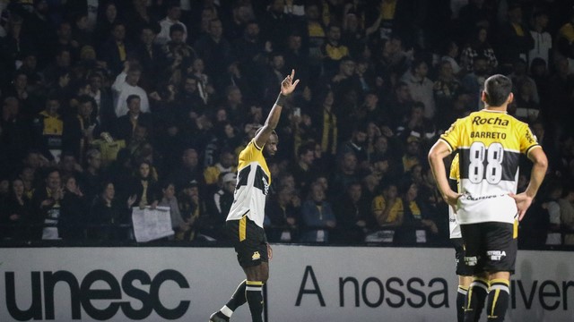 CAMPEONATO BRASILEIRO DA SÉRIE A DE 2024. PRIMEIRA FASE. DÉCIMA QUARTA RODADA. CRICIÚMA-SC. CRUZEIRO-MG.